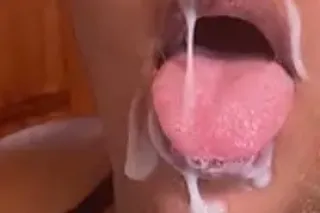 ******30 minutes 2POPS WITH BBJ 150.00******QV with BBJ -10MINS_$100.00 INCLUDES BBJ!!! **** BBJ CUM ON FACE OR BREAST 150.00 **** - Image 1