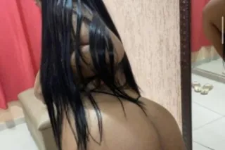 cute face, bad intentions tryna vibe, flirt,😍and see where the night goes🥰😘30😋 and know exactly what I'm doing come find out🤩 - Image 1